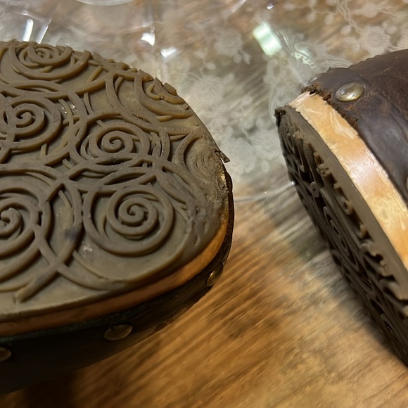 UGG Clogs - Picture 11 of 11